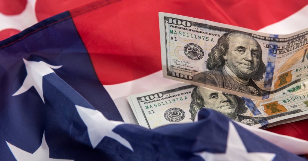 The Two Americas: How the Wealth Divide Is Reshaping Middle-Class Ambitions